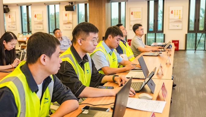 4. 飛行運行技術(shù)咨詢(xún).jpg